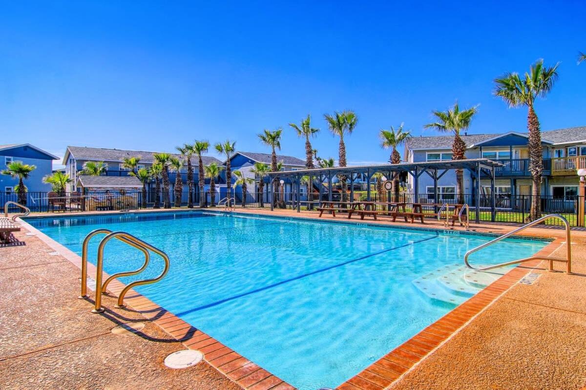 Captain Quarter'S 1 Bedrm Unit At Sea Isle Village Порт-Аранзас Экстерьер фото